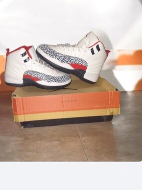 Jordan Men's White Black Red Athletic Shoes